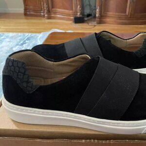 Comfortiva Women's Tamyra Black Suede size 10W New